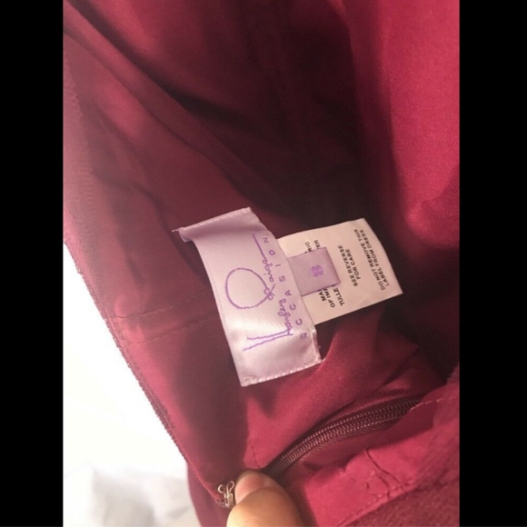 NWT‎ Hayley Paige Occasions High Neck Pleated English Net Gown Burgun [SZ 8 ] - Picture 8 of 8